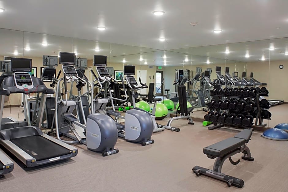 Staybridge Suites Fayetteville By IHG