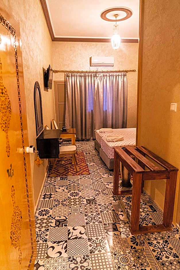 HOTEL LA VALLEE DES KASBAHS CHEZ ILYAS
