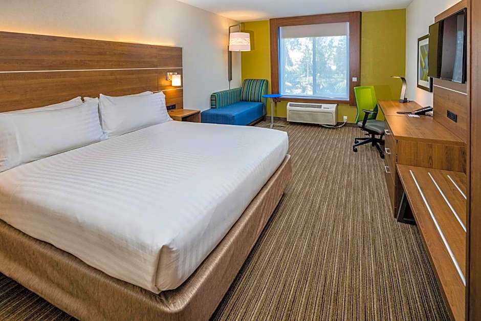 Holiday Inn Express Hotel & Suites Modesto-Salida By IHG