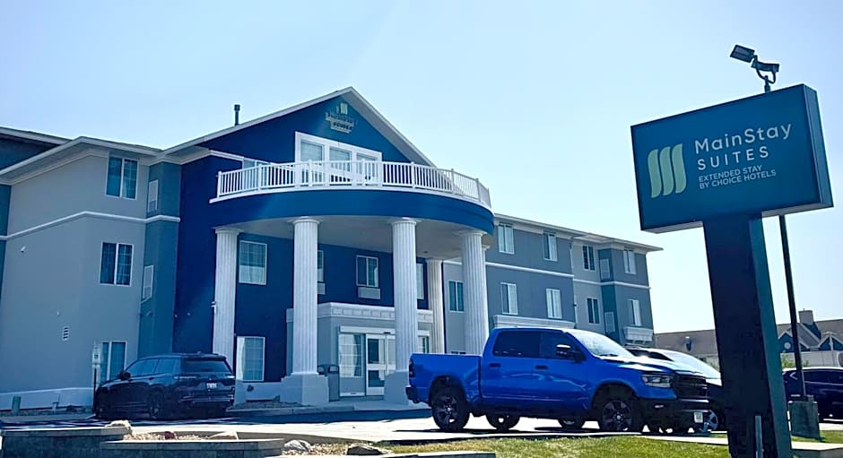 MainStay Suites Madison Airport