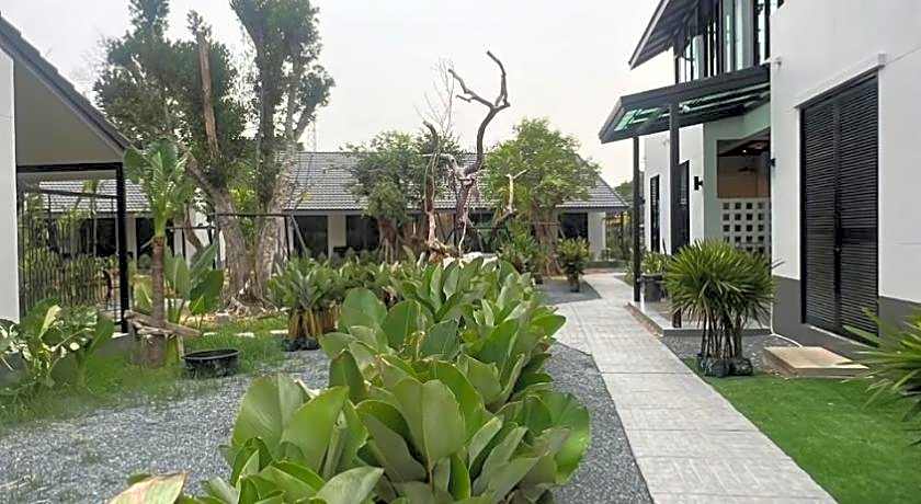 Trat Tara Boutique Hotel