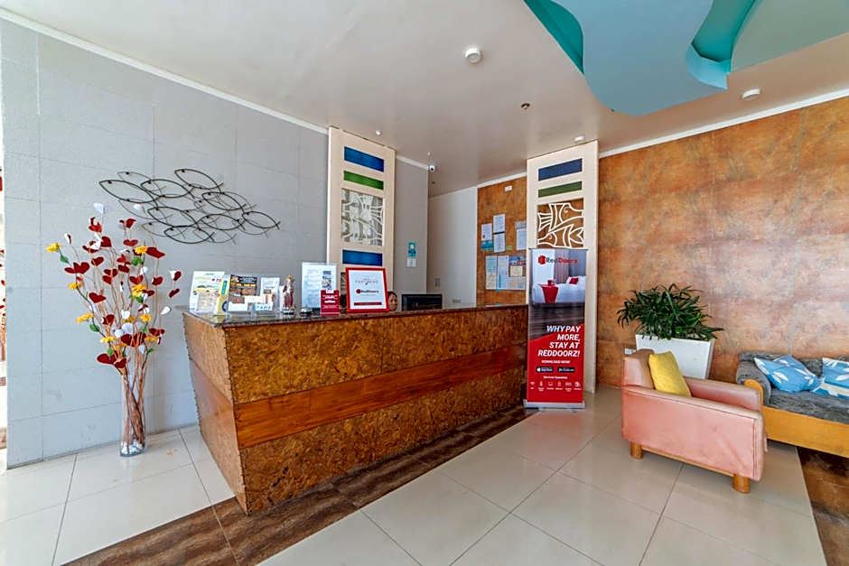 RedDoorz Plus @ San Roque Roxas City