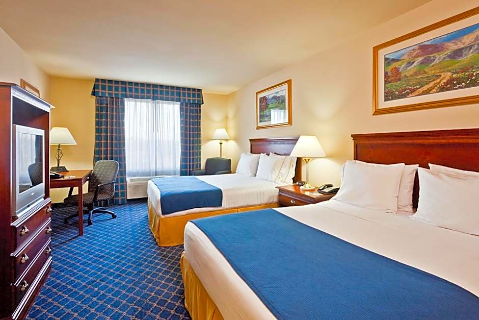 Holiday Inn Express Hotel & Suites Paragould By IHG