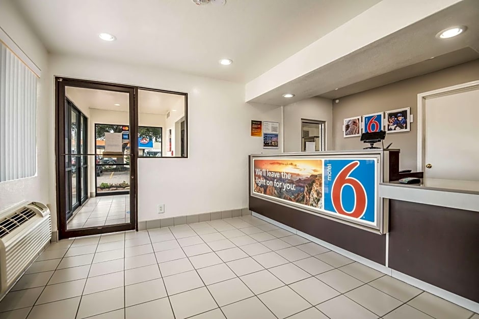 Motel 6-College Station, TX - Bryan