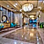 Pink Sunsets at the Palms of Destin Across from Beach, Heated Pool Shuttle & Dining
