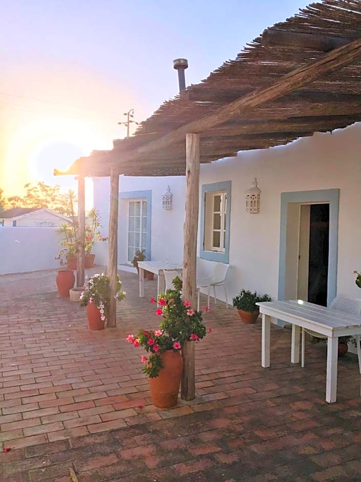 Casa Largo do Poço Guesthouse