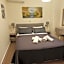 Helen's Studios & Apartments