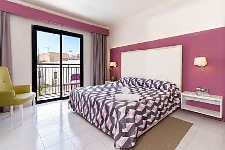 Standard Double Room with Pool View