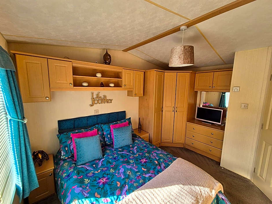 24 The Beeches Caravan Park