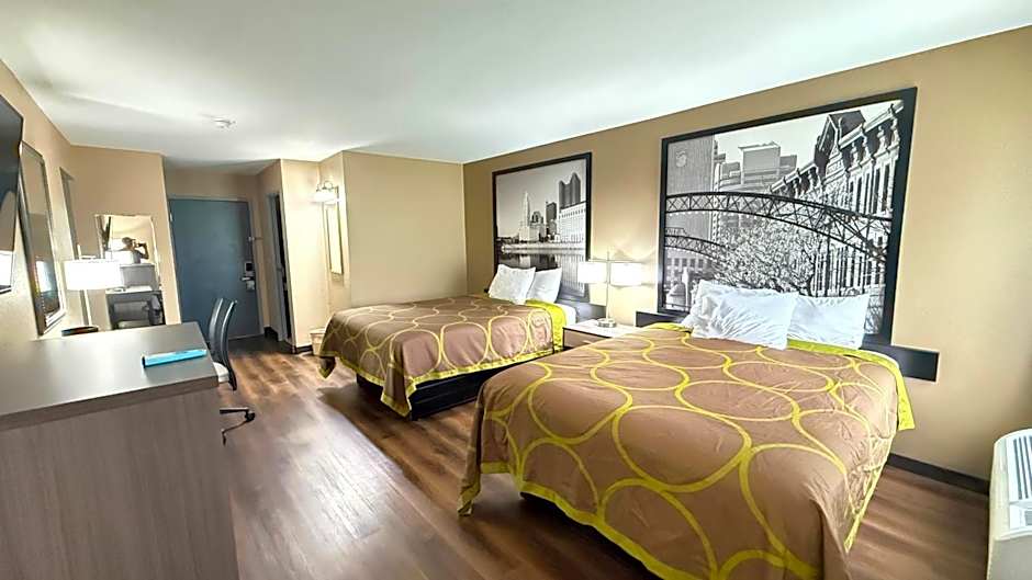 Super 8 by Wyndham Harrison OH