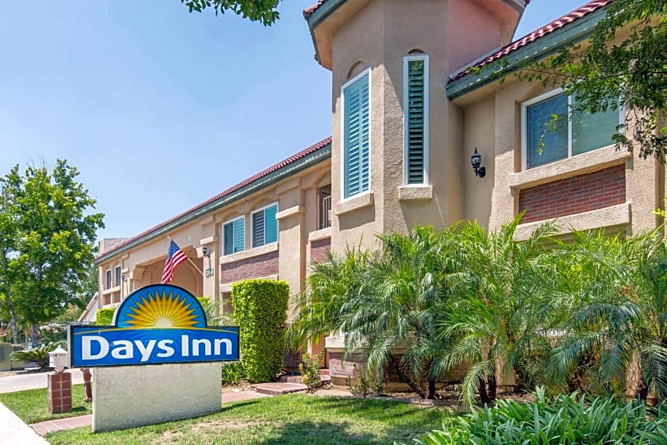 Days Inn by Wyndham Near City Of Hope