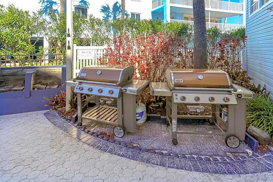 Beach Palms- Unit 102