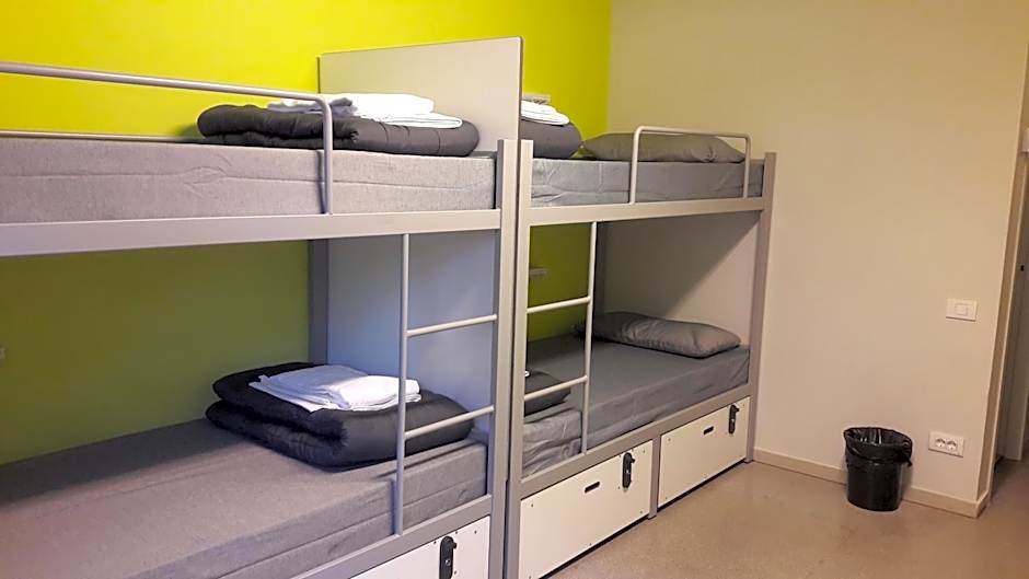 Barcelona Pere Tarres Youth Hostel