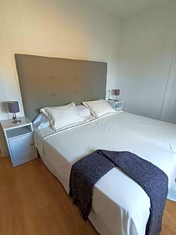 Twin Room with Shower