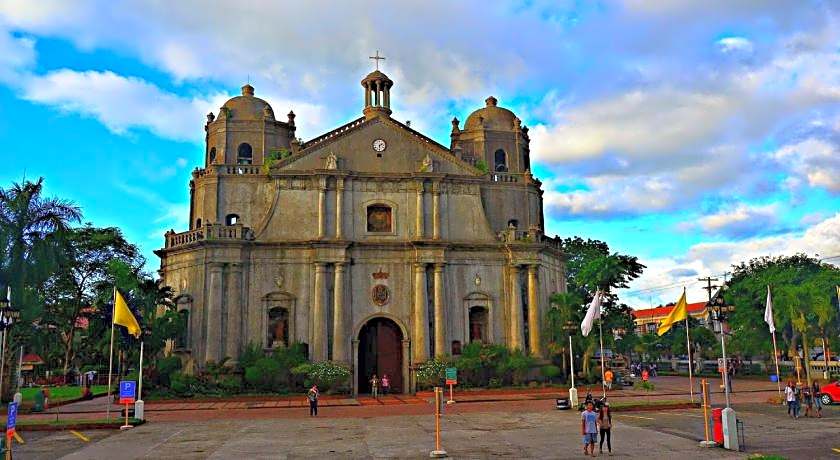 RedDoorz @ Sta Cruz Naga City