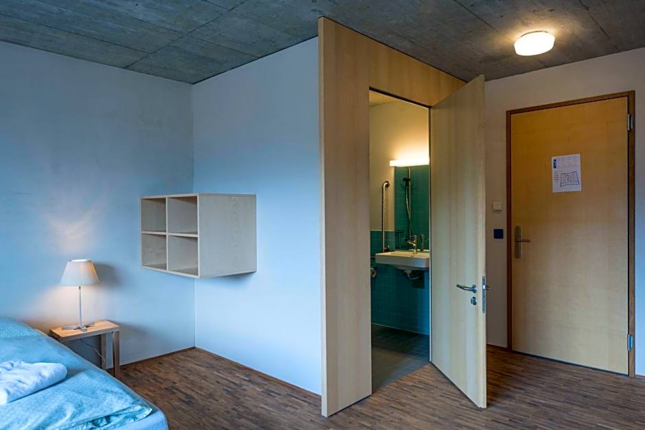 Saanen Gstaad Youth Hostel