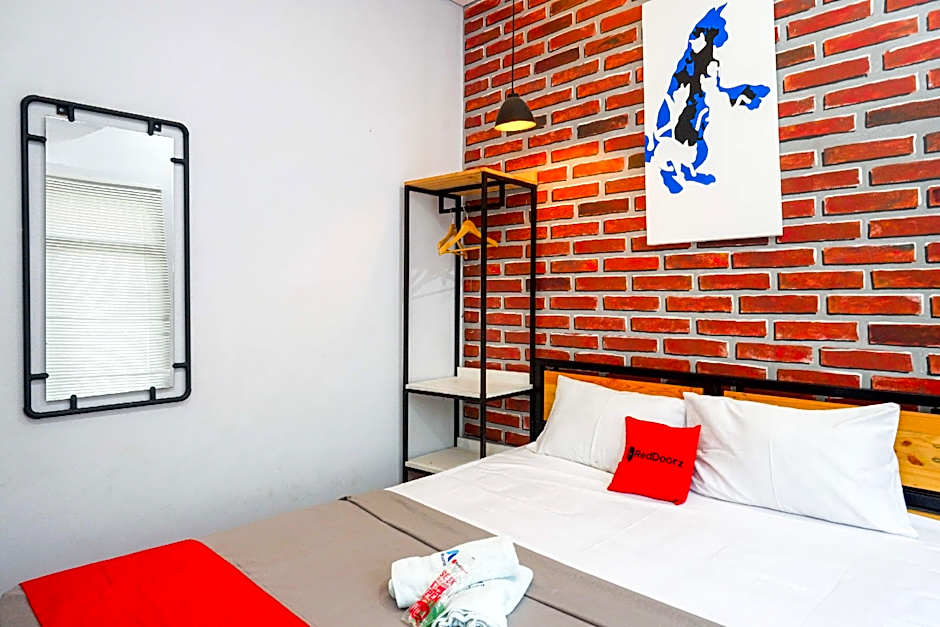 RedDoorz near Universitas Muhammadiyah Purwokerto 2