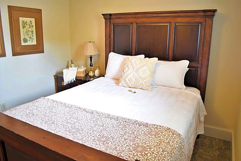 JH Adams Inn, Trademark Collection by Wyndham