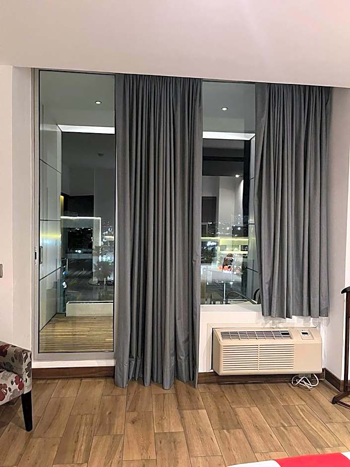 Zújmú Business Boutique Hotel