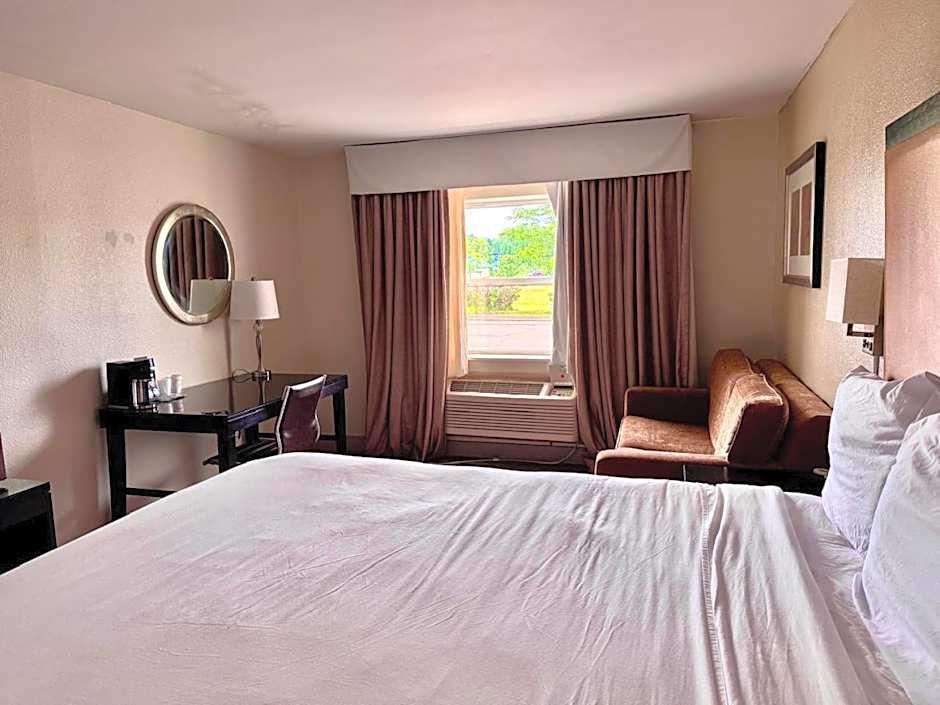 University Inn of Carbondale by Hotel O