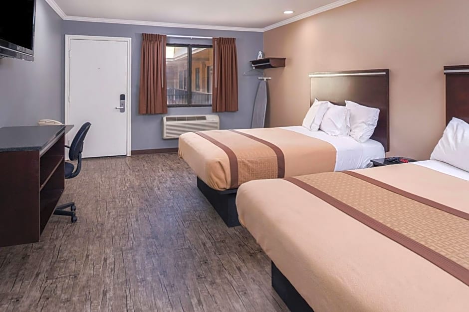 Laguna Inn and Suites