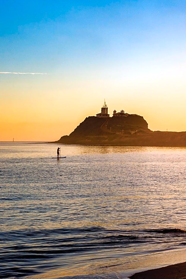 Newcastle Beach Hotel