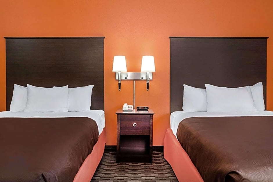 AmericInn by Wyndham New Lisbon