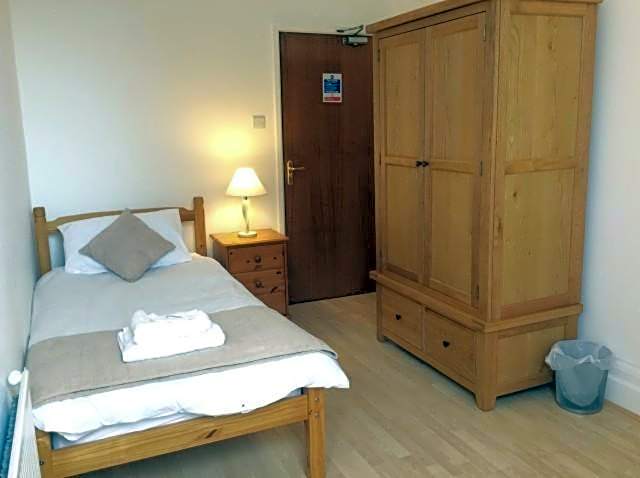 Cavell House Bed and Breakfast