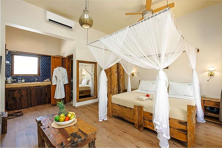 Clove Island Villas & Spa