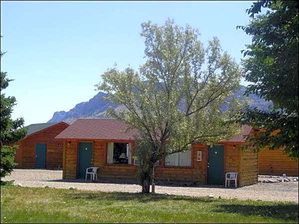 Yellowstone Valley Inn