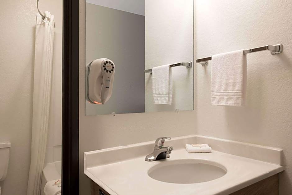 Super 8 by Wyndham Billings