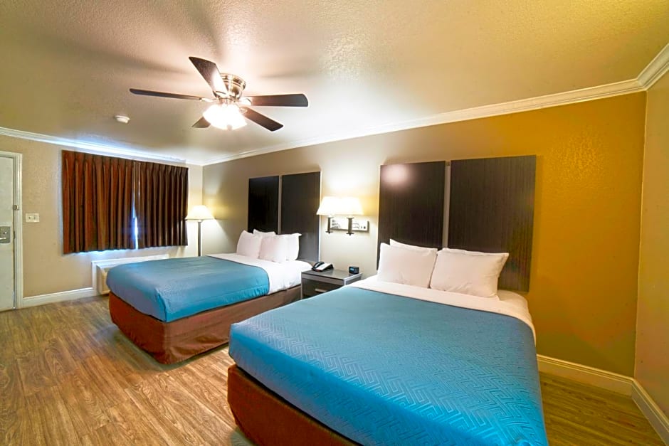 Econo Lodge Inn & Suites Corpus Christi