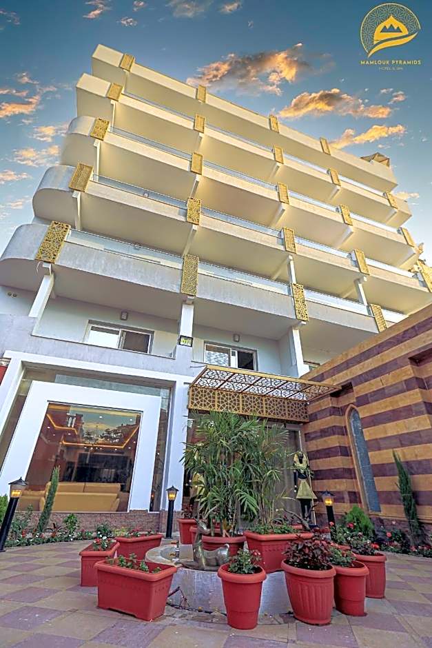 Mamlouk Pyramids Hotel