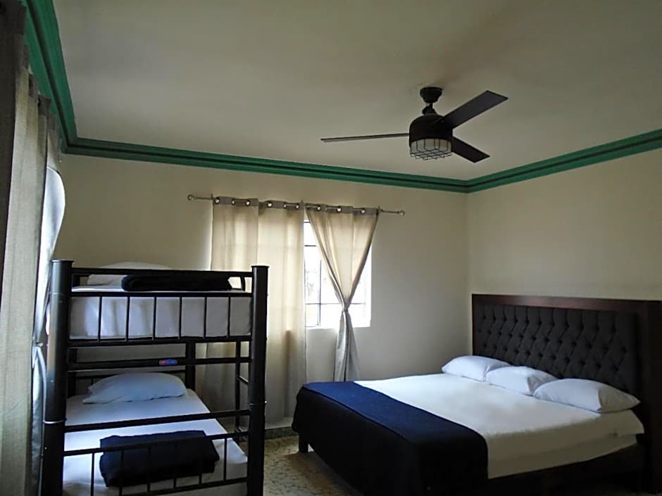 Paulina Youth Hostel