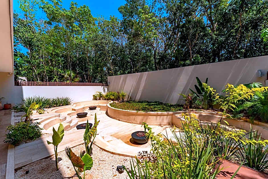 Luxury Apt Gym Jacuzzi WIFI Starlink