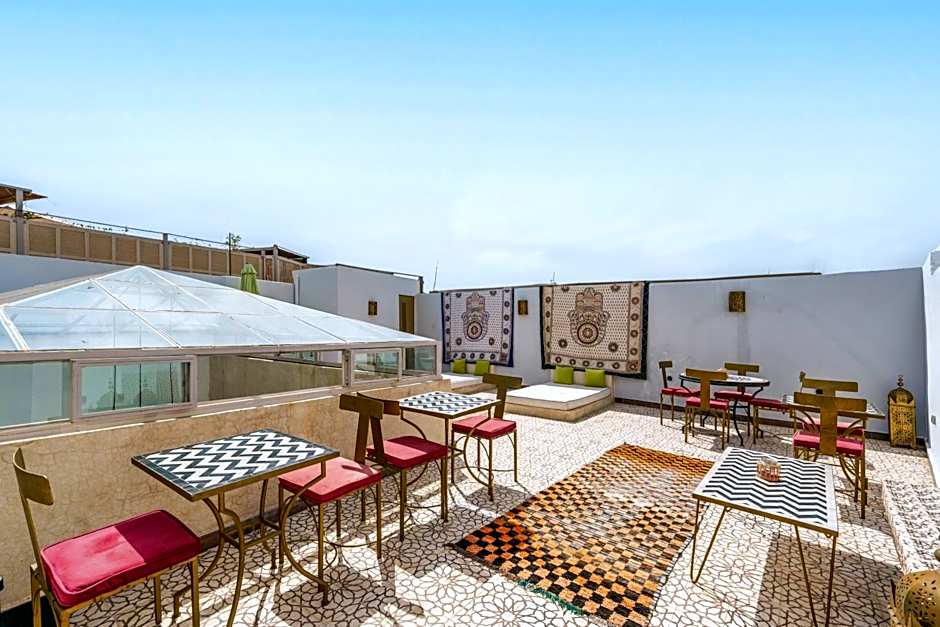Riad 7 chambres - Petit dejeuner gratuit
