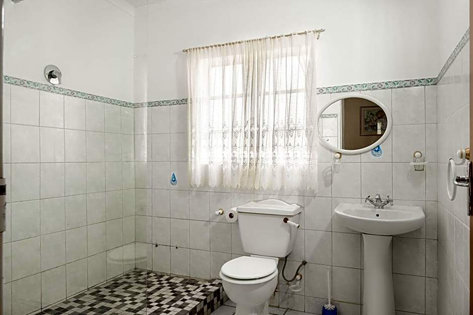 Karoo Ouberg Guest Lodge