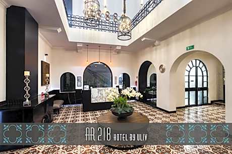 AR 218 Hotel by ULIV
