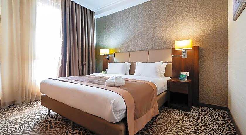 Holiday Inn Aktau By IHG