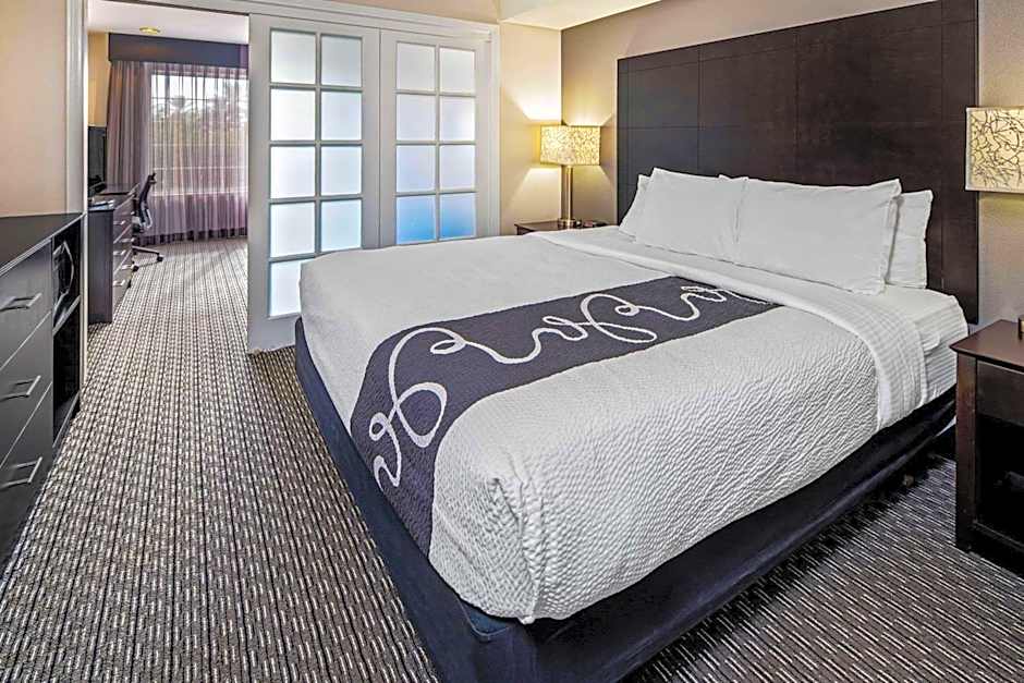 La Quinta Inn & Suites by Wyndham Anaheim Disneyland