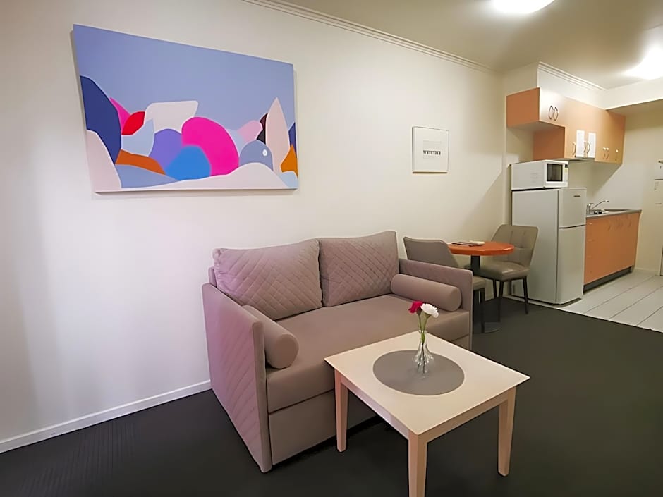 Nova Stargate Apartment Hotel