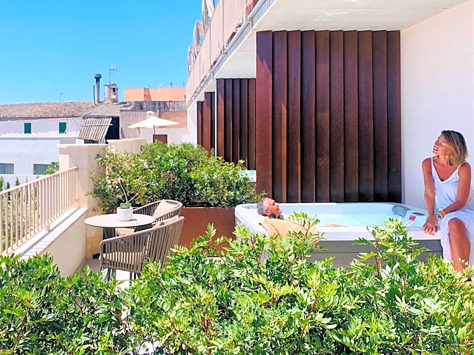 Ynaira hotel & Spa
