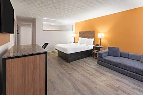 2 Queen Beds, 2-Bedroom, Suite, Non-Smoking