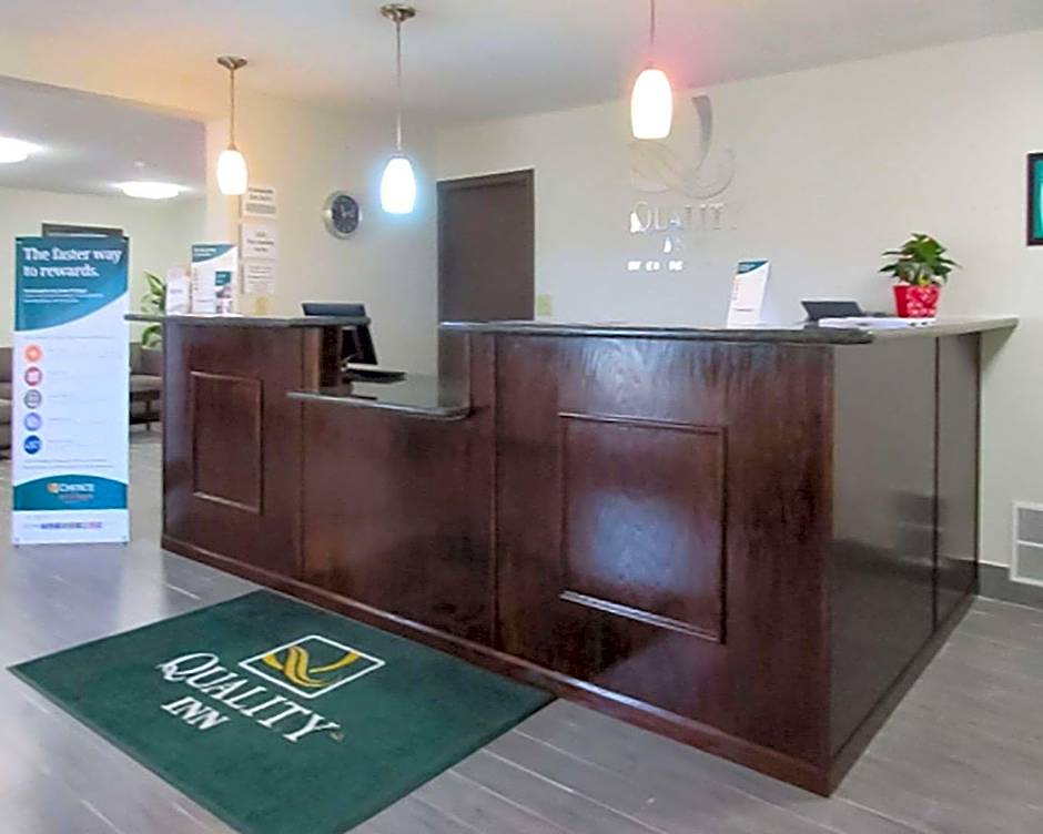 Quality Inn Farmington