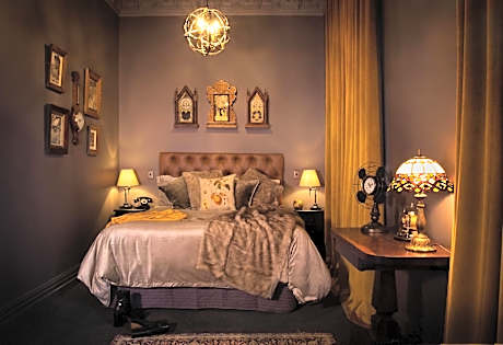 The Royal Hotel Featherston - Boutique Hotel