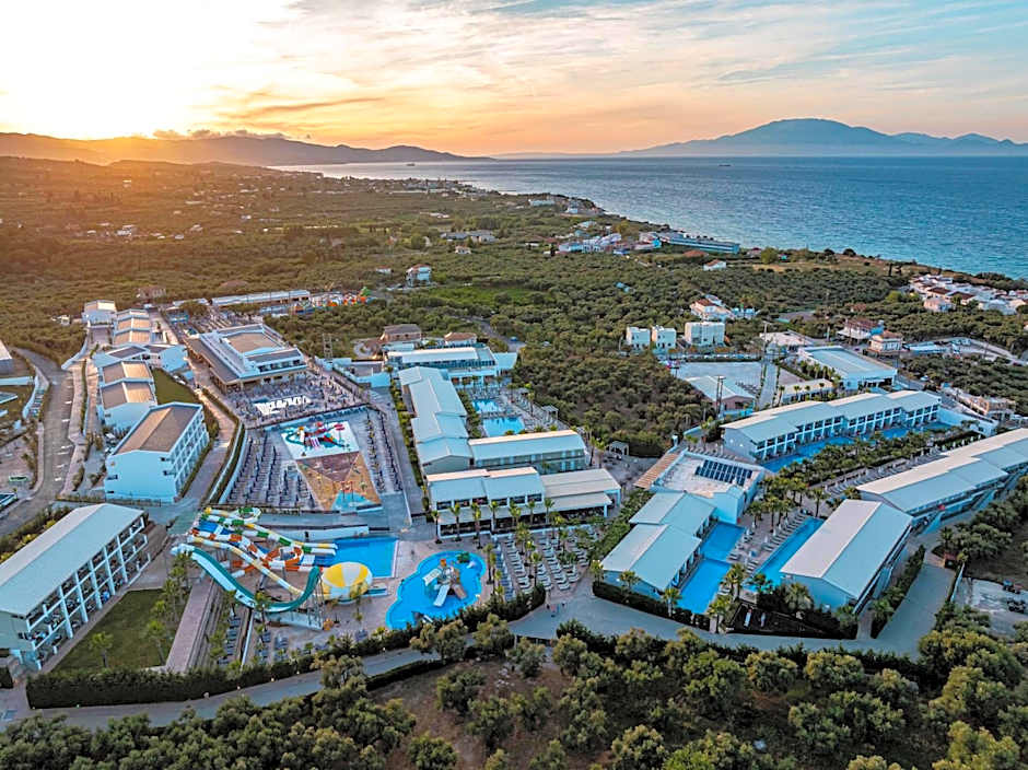 Caretta Paradise Resort & WaterPark