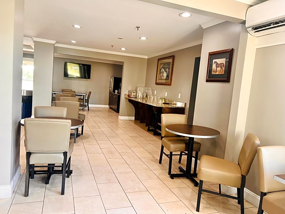 Microtel Inn & Suites by Wyndham Lexington