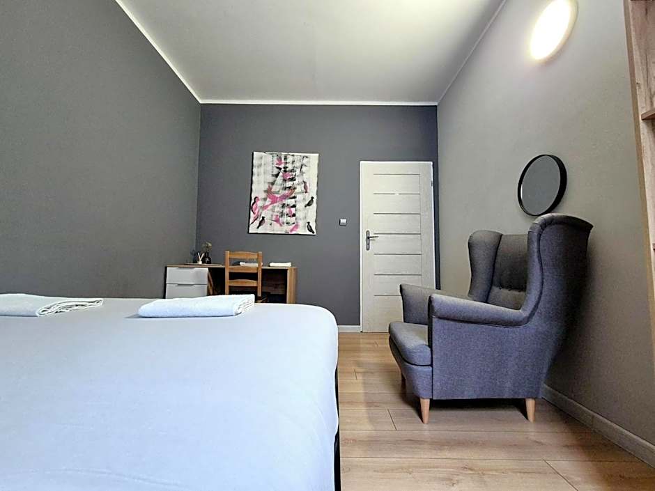 PINI HOSTEL - Przytulne pokoje w centrum Krakowa