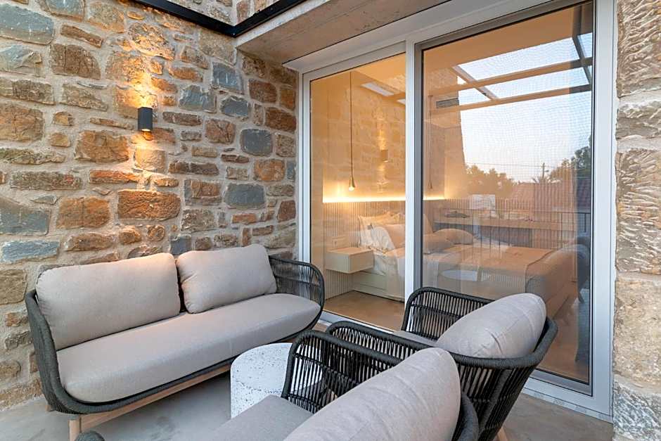 Gialova Hills 8 - Luxury Apartments with Pool