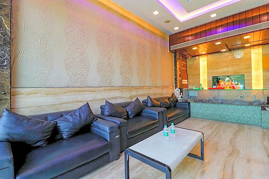 FabHotel Admire Suites